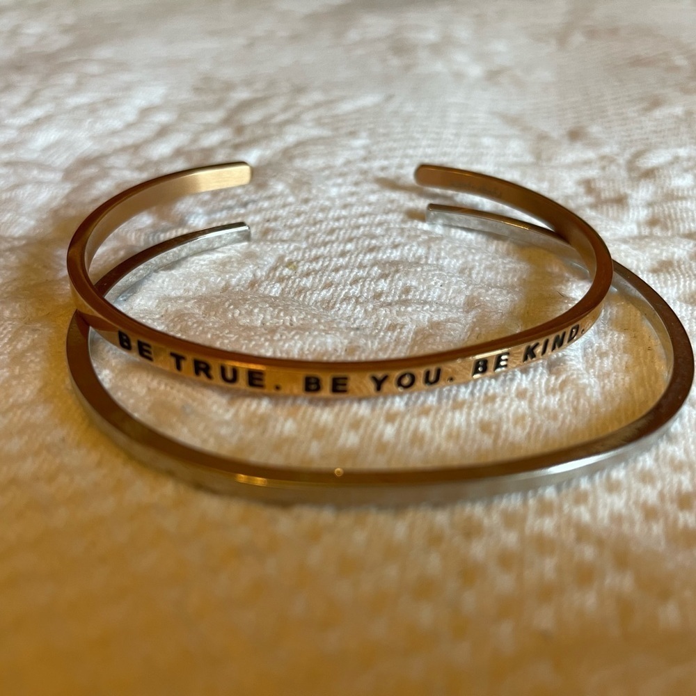 Mantra band. Be true. Be you. Be kind - Picture 3 of 3
